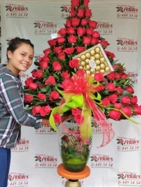 flor-floristeria-medellin-n071-1-voy-a-sonreir-como-si-nada-estuviese-mal-hablar-como-si-todo-estuviese-perfecto-pretender-que-es-un-sueno-y-hacer-de-cuenta-que-no-me-haces-dano-flor-floristeria-medellin